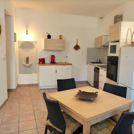 Appartement De Charme Vers Pont du Gard Exterior foto